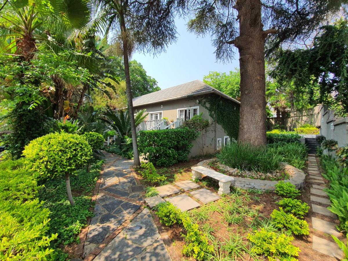 Waterhouse Guest Lodge In Muckleneuk Pretoria-Noord Eksteriør bilde