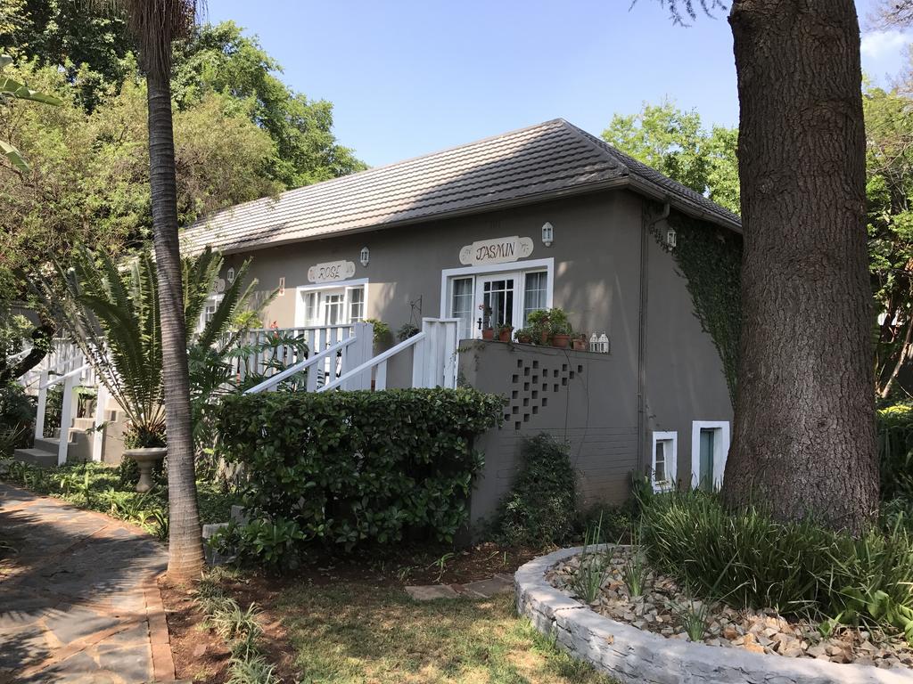 Waterhouse Guest Lodge In Muckleneuk Pretoria-Noord Eksteriør bilde