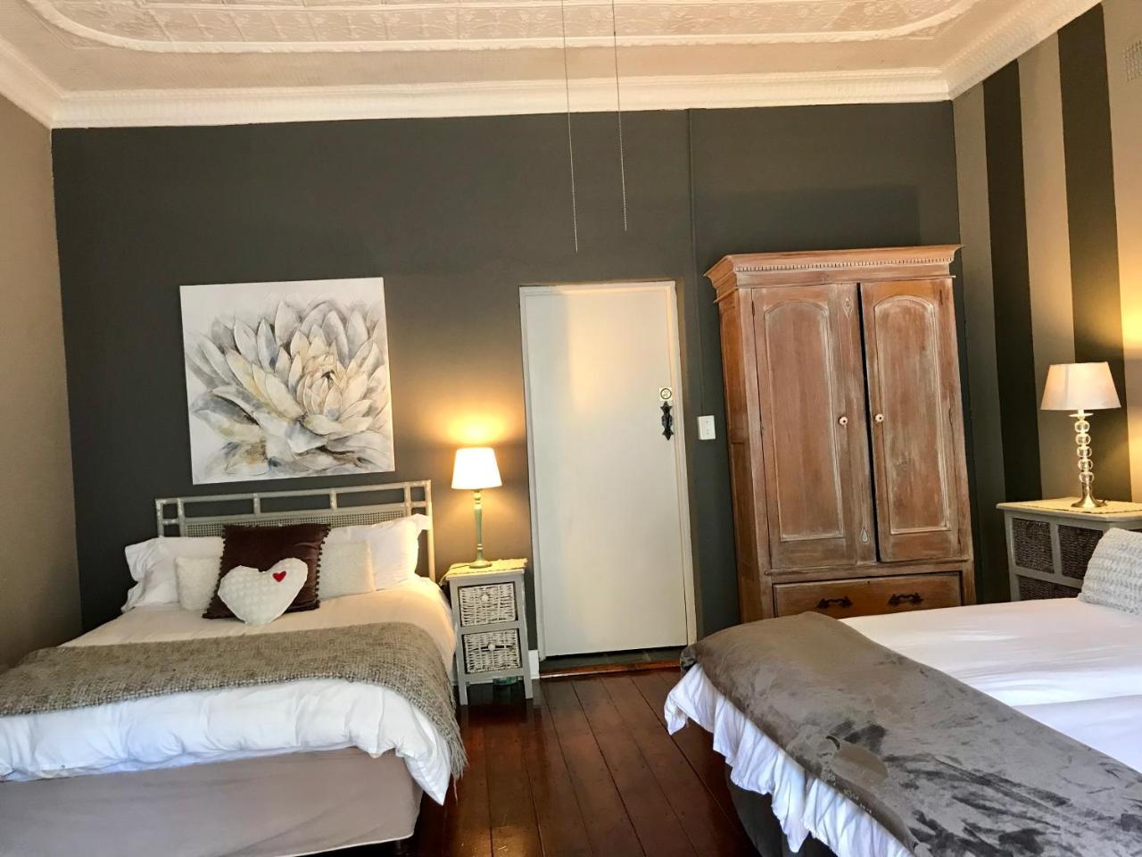 Waterhouse Guest Lodge In Muckleneuk Pretoria-Noord Eksteriør bilde