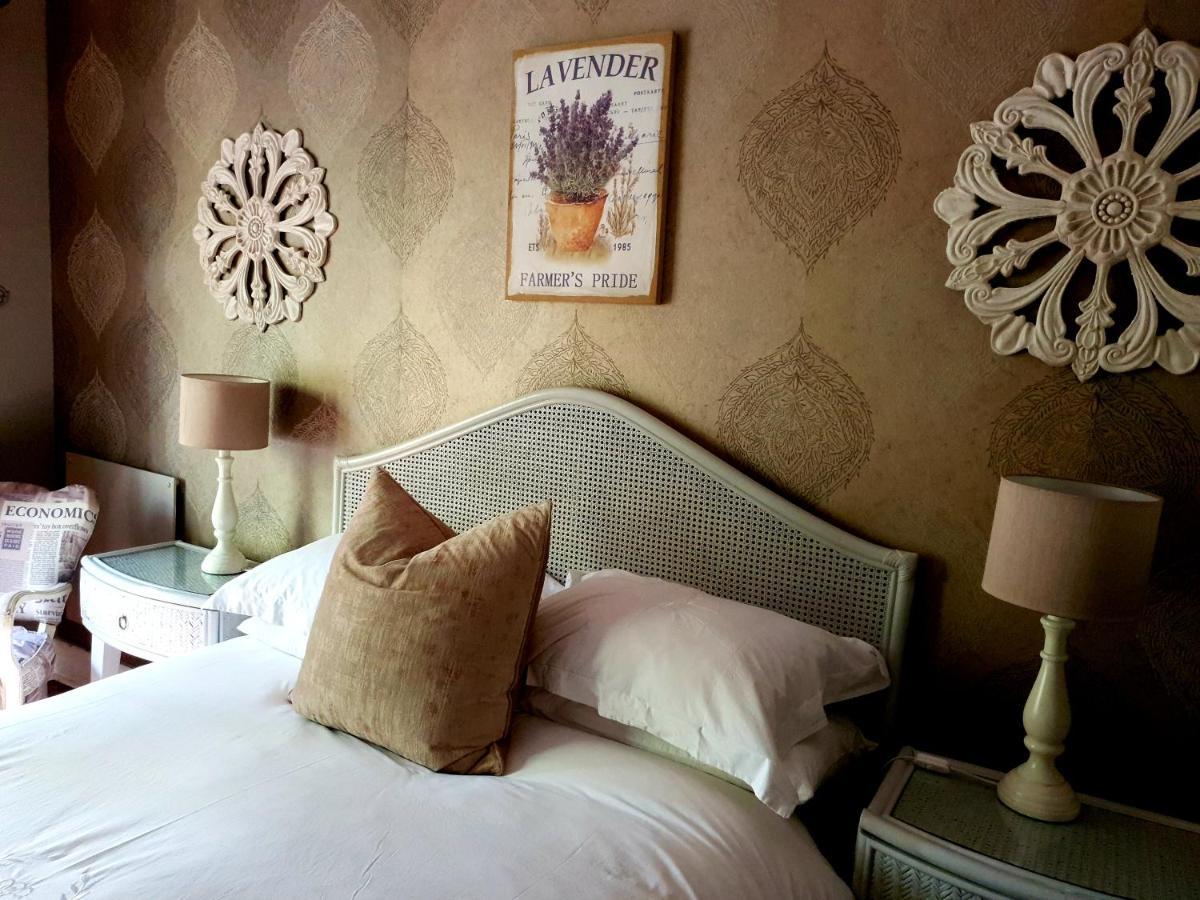 Waterhouse Guest Lodge In Muckleneuk Pretoria-Noord Eksteriør bilde